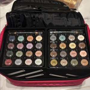 Professional Eyeshadow Palette with 71 pc collection